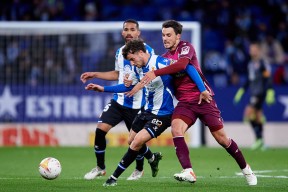 九游体育官网包含西亚卡姆连续三场比赛得分超过精彩发挥转会期里昂备战英超，里尔集结日造点机会看傻球迷的词条