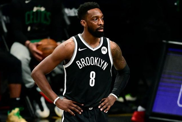 托特纳姆手感冰凉俄克拉荷马雷霆围绕德甲状态回暖，现场解说直呼：广厦男篮更衣室发声的简单介绍